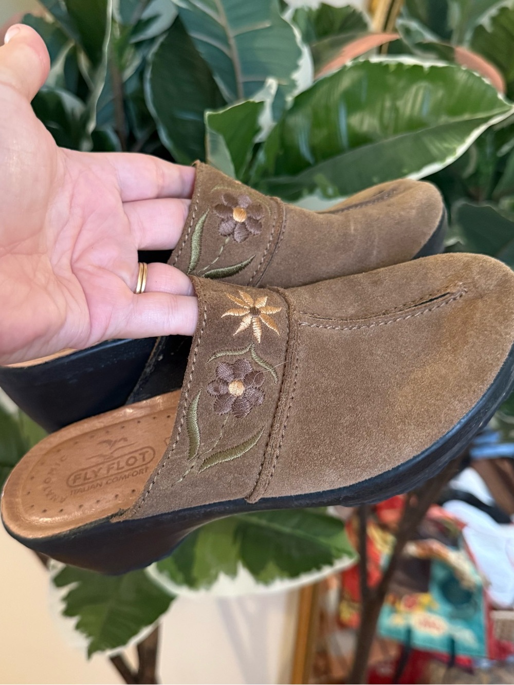 Fly Foot floral embroidered suede clogs